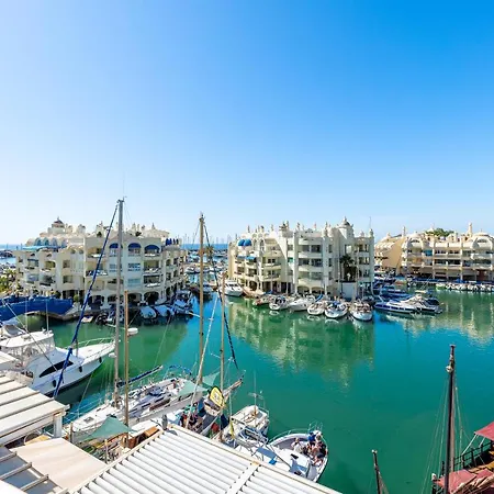 Апартаменты Atico Puerto Marina First Island With Sea Views And Rooftop Pool Бенальмадена