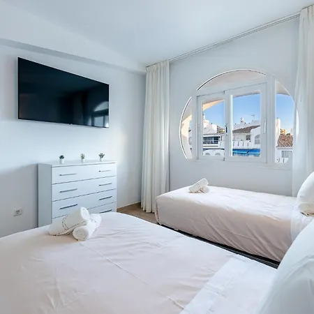 Atico Puerto Marina First Island With Sea Views And Rooftop Pool Бенальмадена